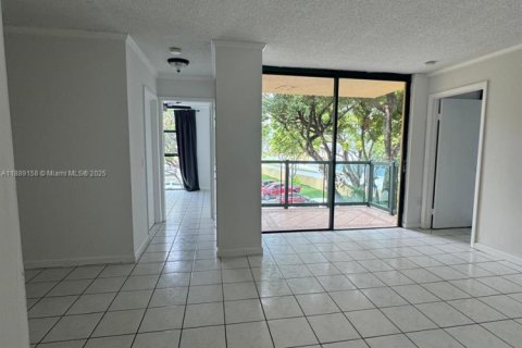 Copropriété à louer à Miami, Floride: 2 chambres, 83.43 m2 № 1941259 - photo 7