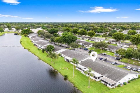 Villa ou maison à louer à Plantation, Floride: 2 chambres, 103.49 m2 № 1947443 - photo 26