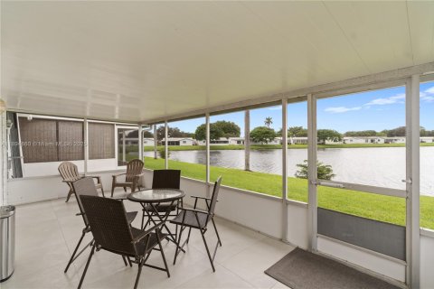 Villa ou maison à louer à Plantation, Floride: 2 chambres, 103.49 m2 № 1947443 - photo 3