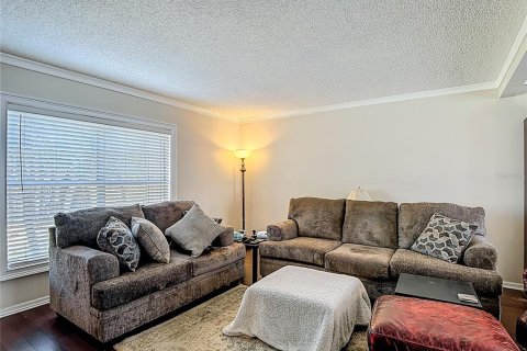 Casa en venta en Tampa, Florida, 4 dormitorios, 208.19 m2 № 2102047 - foto 6