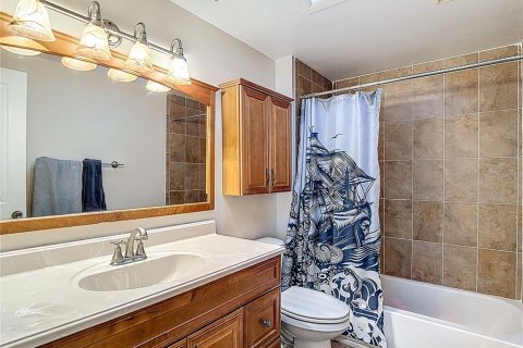 Casa en venta en Tampa, Florida, 4 dormitorios, 208.19 m2 № 2102047 - foto 11