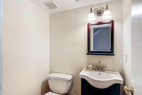 Casa en venta en Tampa, Florida, 4 dormitorios, 208.19 m2 № 2102047 - foto 12