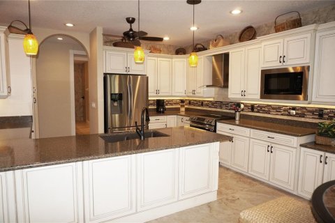 Condo in Punta Gorda, Florida, 3 bedrooms  № 1437619 - photo 10