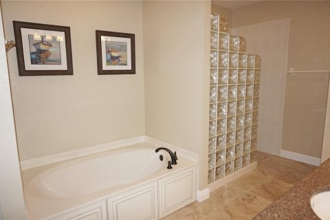 Condo in Punta Gorda, Florida, 3 bedrooms  № 1437619 - photo 26