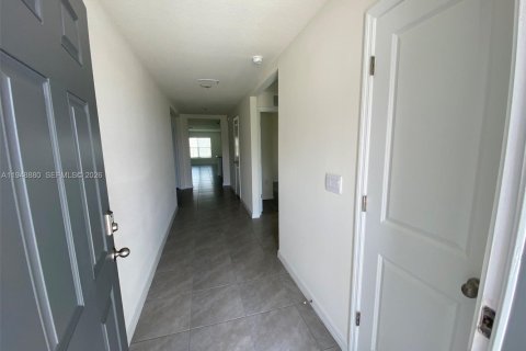 Villa ou maison à vendre à Ocala, Floride: 4 chambres, 169.73 m2 № 2005071 - photo 4