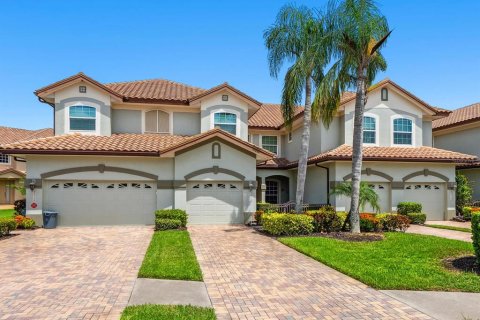 Condo in Lakewood Ranch, Florida, 2 bedrooms  № 1903567 - photo 4