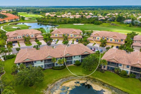 Condo in Lakewood Ranch, Florida, 2 bedrooms  № 1903567 - photo 2