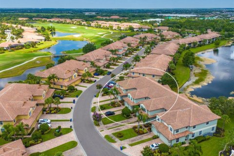 Condo in Lakewood Ranch, Florida, 2 bedrooms  № 1903567 - photo 3
