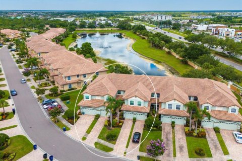 Condo in Lakewood Ranch, Florida, 2 bedrooms  № 1903567 - photo 1