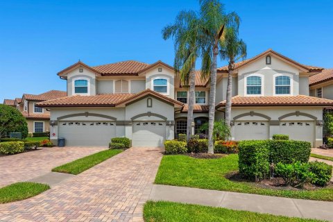 Condo in Lakewood Ranch, Florida, 2 bedrooms  № 1903567 - photo 5