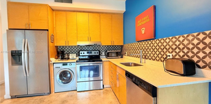 Apartamento en Miami, Florida 1 dormitorio, 55.28 m2 № 1842485
