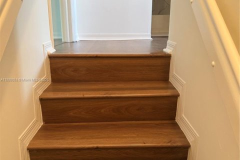 Condo in Doral, Florida, 3 bedrooms № 1938654 - photo 10