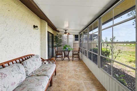 Villa ou maison à vendre à North Port, Floride: 2 chambres, 93.83 m2 № 2101117 - photo 17