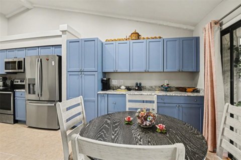 Villa ou maison à vendre à North Port, Floride: 2 chambres, 93.83 m2 № 2101117 - photo 15