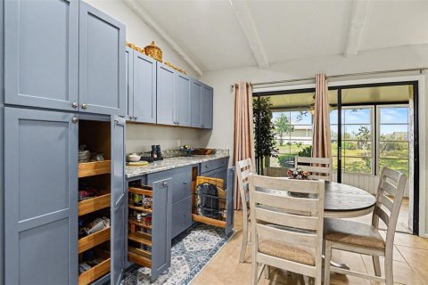 Villa ou maison à vendre à North Port, Floride: 2 chambres, 93.83 m2 № 2101117 - photo 13
