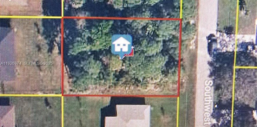 Земельный участок в Порт-Сент-Луси, Флорида № 1985940