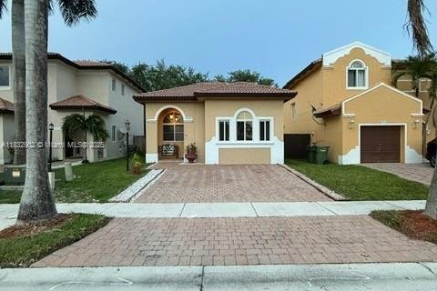 House in Homestead, Florida 3 bedrooms, 111.48 sq.m. № 1814605 - photo 2