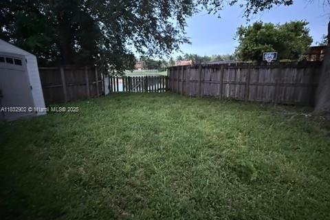 House in Homestead, Florida 3 bedrooms, 111.48 sq.m. № 1814605 - photo 11