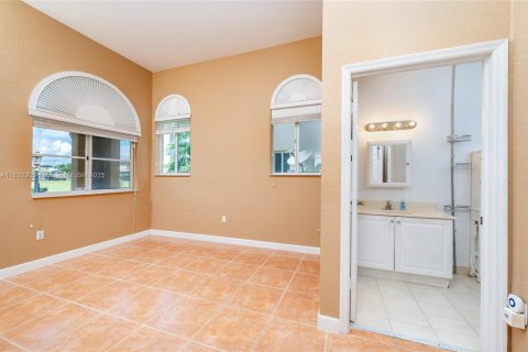 House in Homestead, Florida 3 bedrooms, 111.48 sq.m. № 1814605 - photo 18