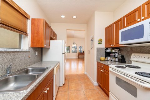 House in Homestead, Florida 3 bedrooms, 111.48 sq.m. № 1814605 - photo 20