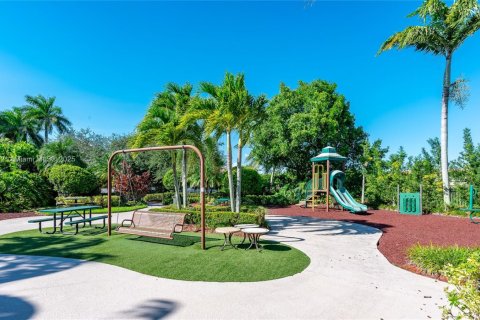 House in Homestead, Florida 3 bedrooms, 111.48 sq.m. № 1814605 - photo 30