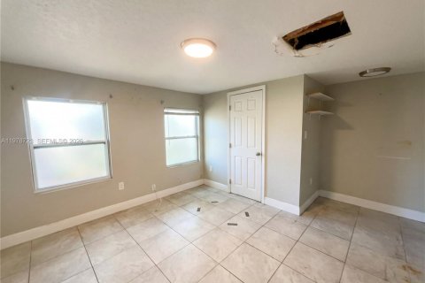 House in Mount Dora, Florida 3 bedrooms № 2044498 - photo 14