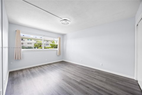 Condo in Plantation, Florida, 1 bedroom  № 1933720 - photo 11