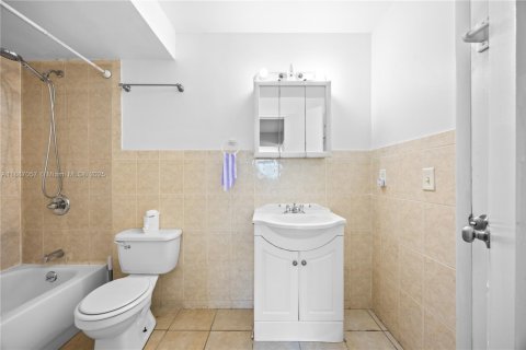 Condo in Plantation, Florida, 1 bedroom  № 1933720 - photo 16