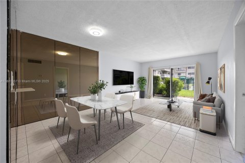 Condo in Plantation, Florida, 1 bedroom  № 1933720 - photo 3