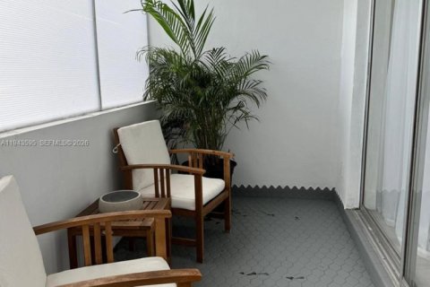 Copropriété à vendre à Hallandale Beach, Floride: 1 chambre, 71.53 m2 № 2000525 - photo 10