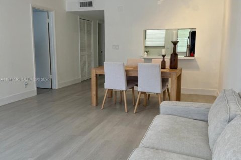 Copropriété à vendre à Hallandale Beach, Floride: 1 chambre, 71.53 m2 № 2000525 - photo 3