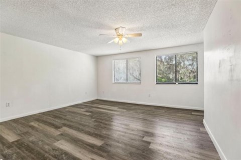 Commercial property in Leesburg, Florida 10 bedrooms, 598.66 sq.m. № 2211543 - photo 13