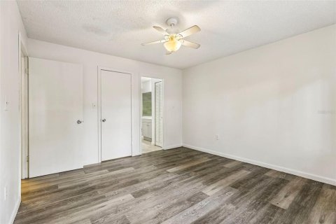 Commercial property in Leesburg, Florida 10 bedrooms, 598.66 sq.m. № 2211543 - photo 11