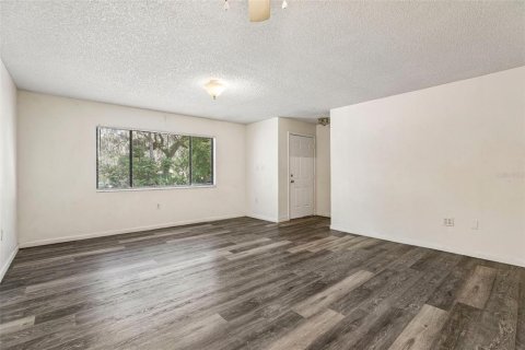 Commercial property in Leesburg, Florida 10 bedrooms, 598.66 sq.m. № 2211543 - photo 5
