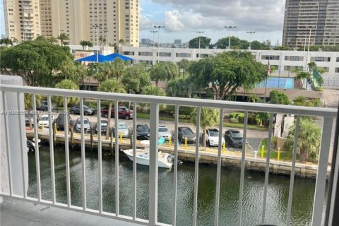 Copropriété à vendre à Miami, Floride: 52.03 m2 № 2059750 - photo 4