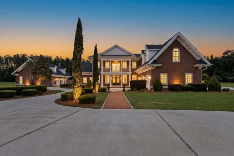 House in Lake City, Florida 4 bedrooms, 560.39 sq.m. № 2218350 - photo 5