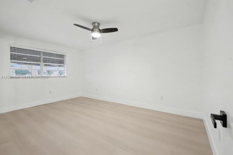 Touwnhouse à vendre à Cooper City, Floride: 3 chambres, 120.96 m2 № 2066006 - photo 16