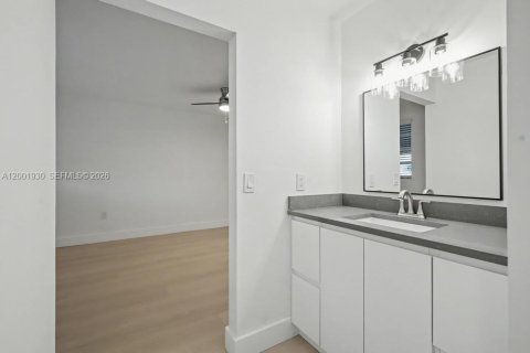 Touwnhouse à vendre à Cooper City, Floride: 3 chambres, 120.96 m2 № 2066006 - photo 12