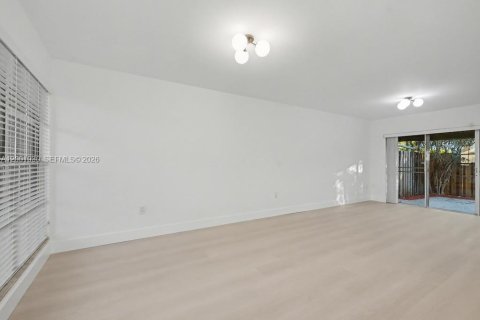 Touwnhouse à vendre à Cooper City, Floride: 3 chambres, 120.96 m2 № 2066006 - photo 23