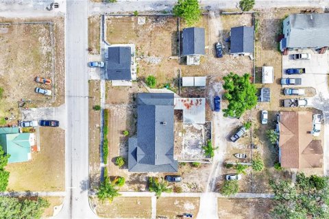 Commercial property in Lake Wales, Florida 5 bedrooms, 340.86 sq.m. № 1306818 - photo 18