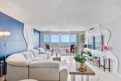 Купить кондоминиум в Авентура, Флорида 2 спальни, 145.39м2, № 2085841 - фото 3