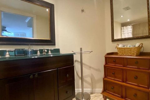 Купить кондоминиум в Авентура, Флорида 3 спальни, 123.56м2, № 2012862 - фото 8