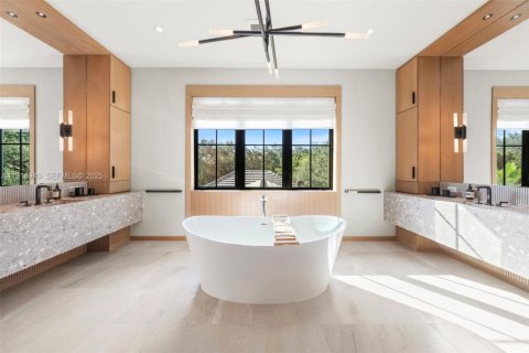 Casa en venta en Pinecrest, Florida, 7 dormitorios, 965.53 m2 № 1982672 - foto 23