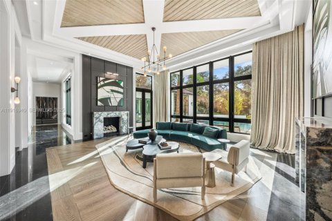 Casa en venta en Pinecrest, Florida, 7 dormitorios, 965.53 m2 № 1982672 - foto 7