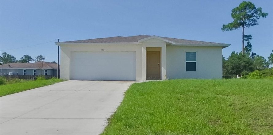 Villa ou maison à Lehigh Acres, Floride 4 chambres, 153.29 m2 № 2419377