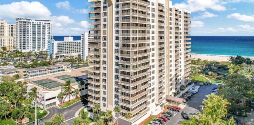 Condo in Riviera Beach, Florida, 3 bedrooms  № 1134950