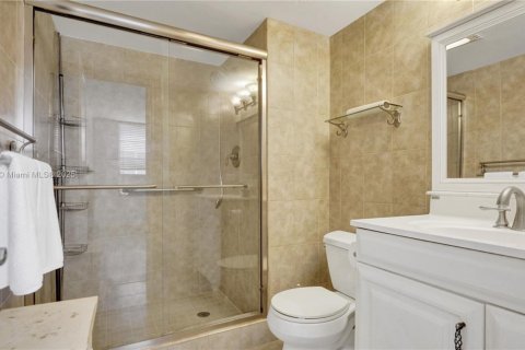 Condominio en venta en Pembroke Pines, Florida, 2 dormitorios, 108.7 m2 № 1957910 - foto 12