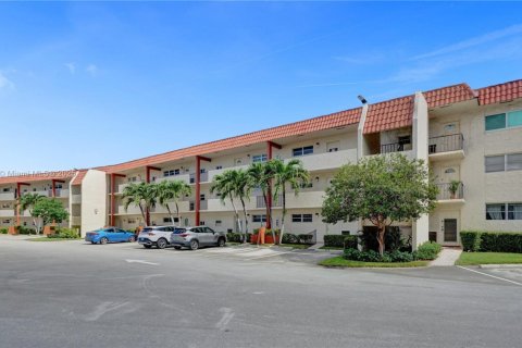 Condominio en venta en Pembroke Pines, Florida, 2 dormitorios, 108.7 m2 № 1957910 - foto 25