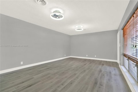 Condominio en venta en Fort Lauderdale, Florida, 2 dormitorios, 85.1 m2 № 1699856 - foto 6