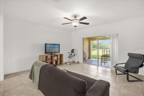 Adosado en venta en Davenport, Florida, 3 dormitorios, 149.2 m2 № 1902838 - foto 2